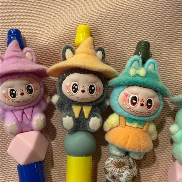 Colorful LABUBU Character Pens Set. - Picture 4 of 4